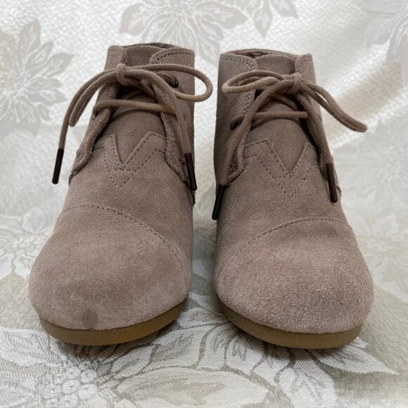 TOMS Suede Leather Wedge Booties Lace Up Boots Shoes 6.5 - Picture 6 of 16